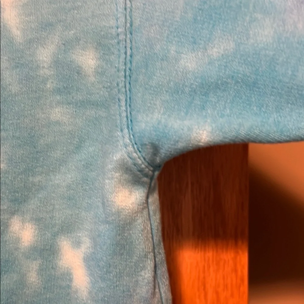 Chic Tie-Dye Blue Women's Sweater